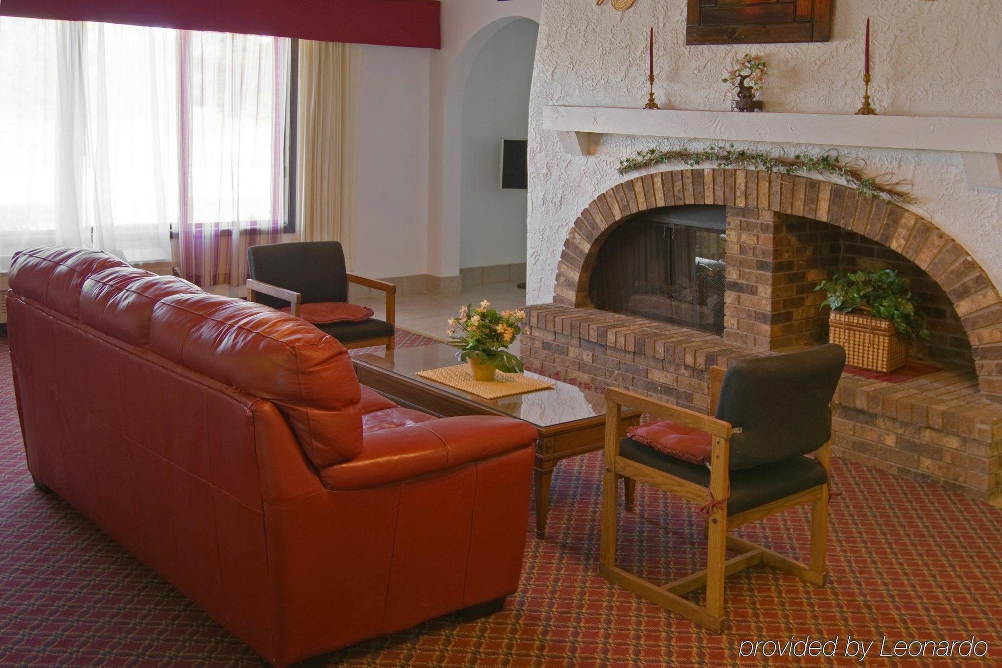 Howard Johnson By Wyndham אפלטון מראה פנימי תמונה
